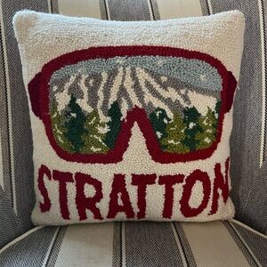 Stratton Ski Hand Hooked Decorative Winter Ski Skier Pillow 16”x16”